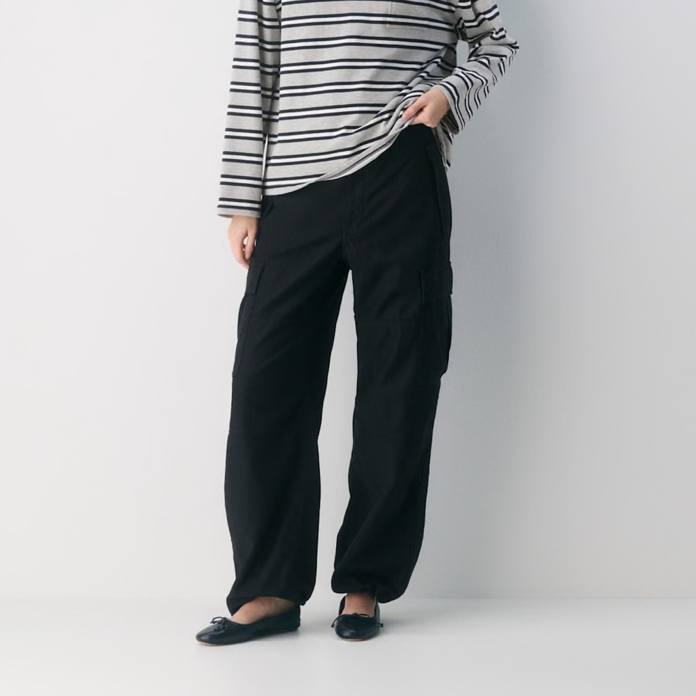 TNA Women’s Dark Cargo Pants Aritzia